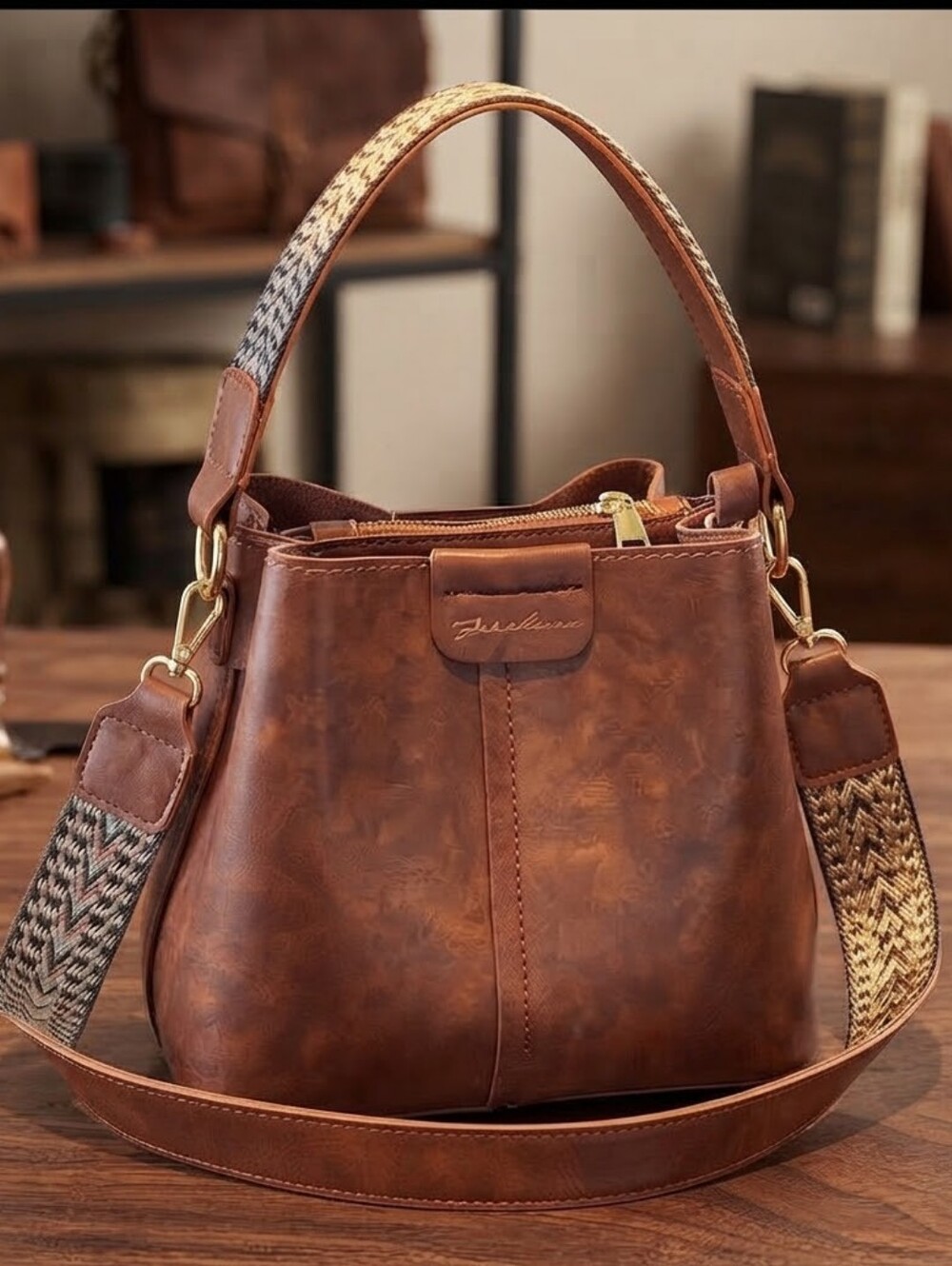 Retro Crossbody bag With adjustable straps. For Work And Daily Use